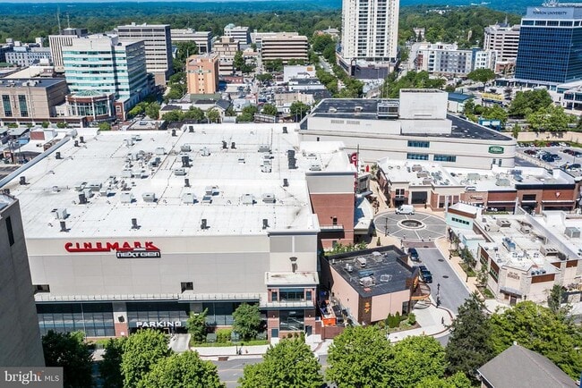 Building Photo - 205 E Joppa Rd