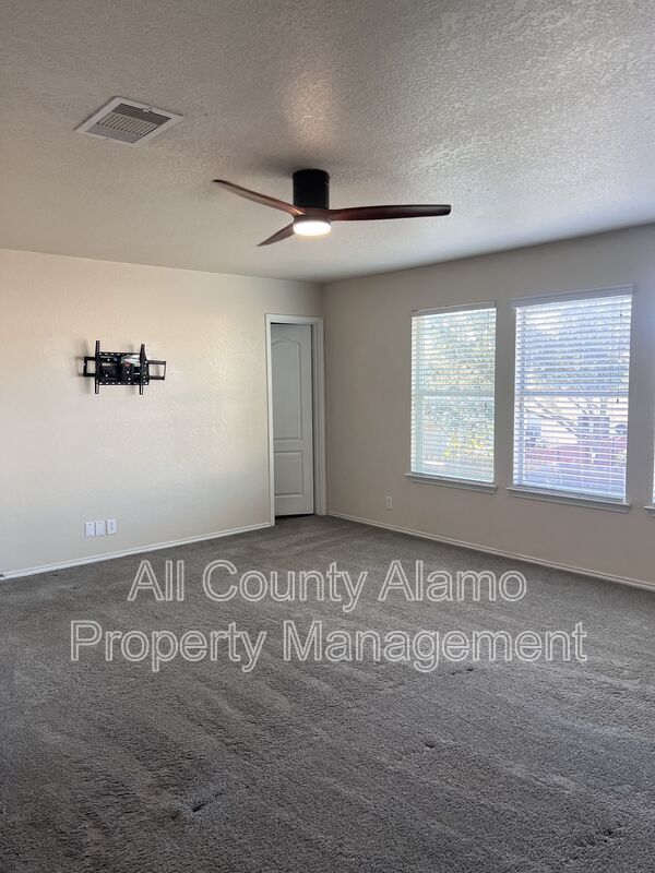 Building Photo - 7431 Cedar Farm