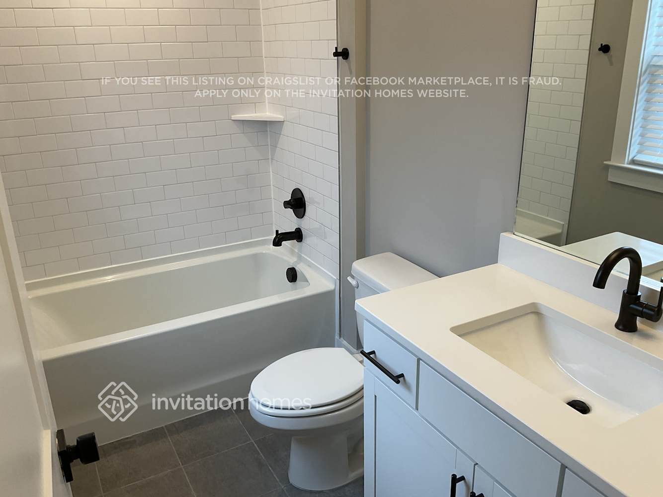 Building Photo - 647 Vernon Ave