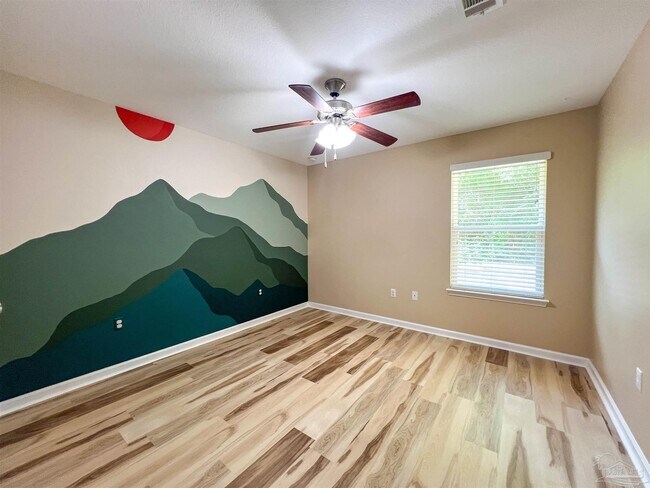 Building Photo - 202 Creekview Dr
