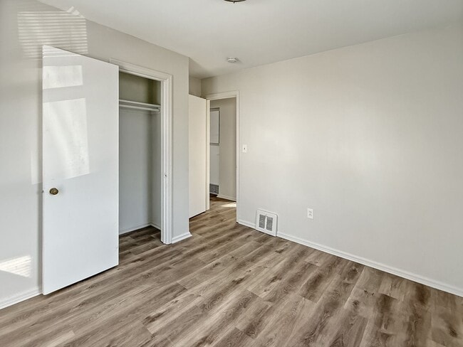 Building Photo - 3322 Birchwood Ave SW