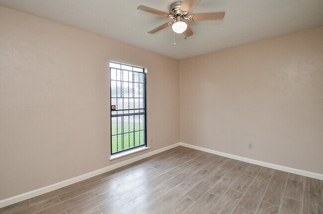 Building Photo - 4811 Raven Ridge Dr