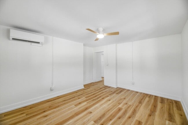 Building Photo - 2113 W Madison Ave