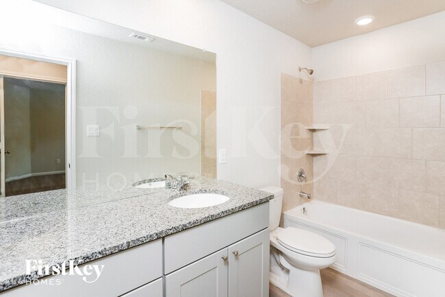 Building Photo - 14918 Bog Mill