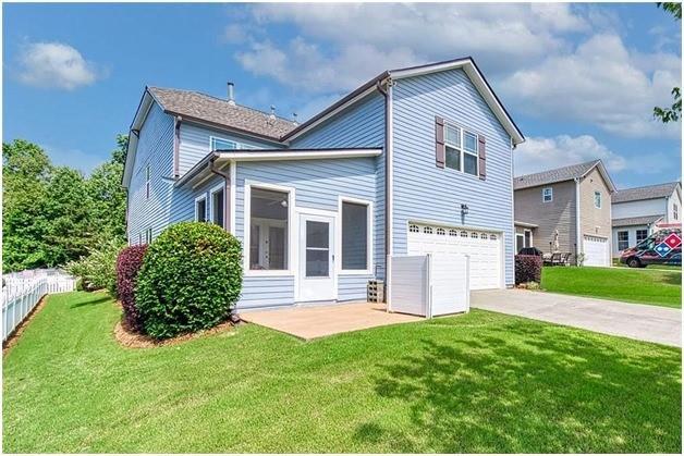 Building Photo - 3725 Downing Dr