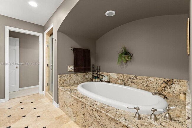 Building Photo - 3003 W Villa Rosa Park