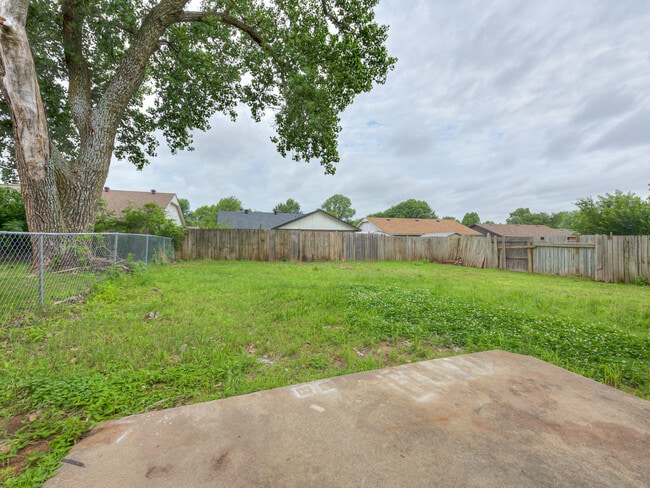 Building Photo - 4821 Cinderella Dr