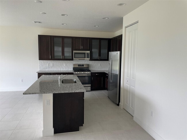 Building Photo - 15673 SW Egret Coast Dr