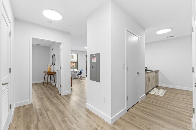 Building Photo - 416 Highland Ave