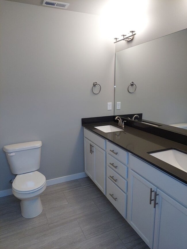 Building Photo - Beautiful Three Bedroom In Ferndale