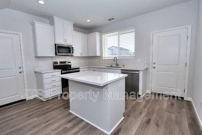 Building Photo - 47 Brookbay Way