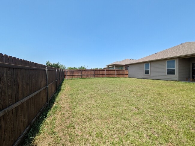 Building Photo - 1108 Bowlus Dr