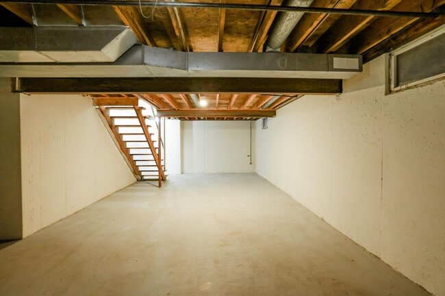 Building Photo - 6809 W 149th Terrace