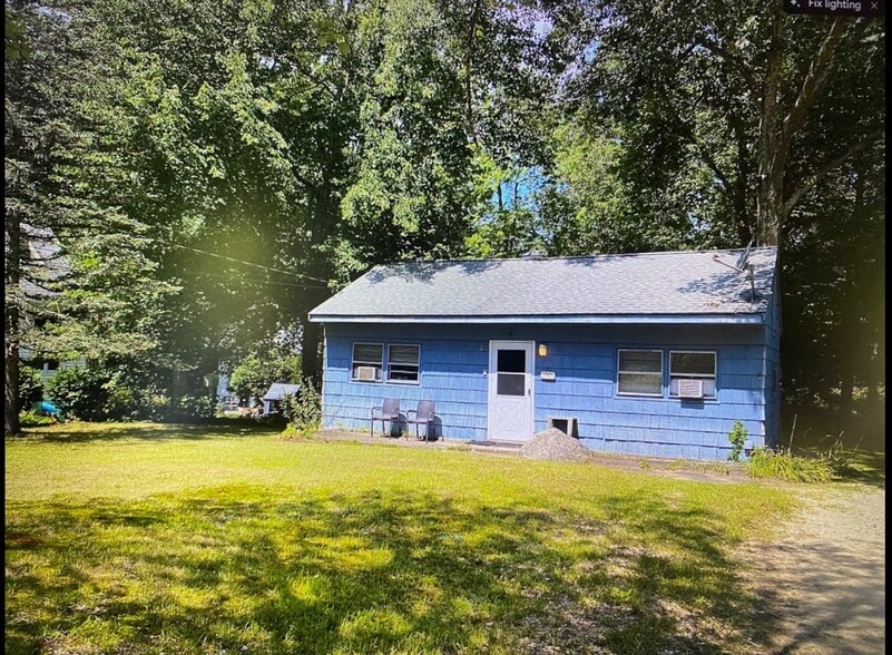 Primary Photo - 108 Central St