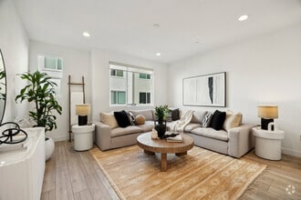 Building Photo - 172 Uptown Cir