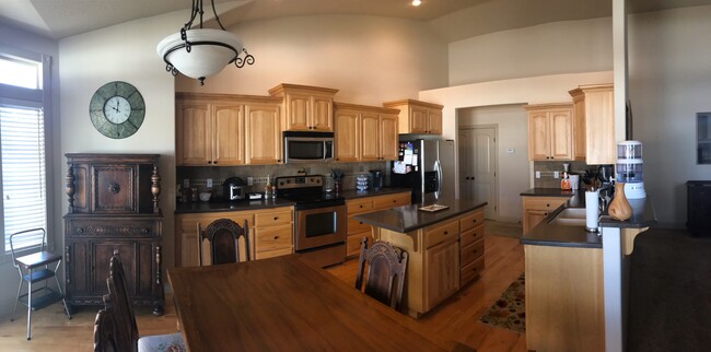 Kitchen - 2744 W Divide Creek St