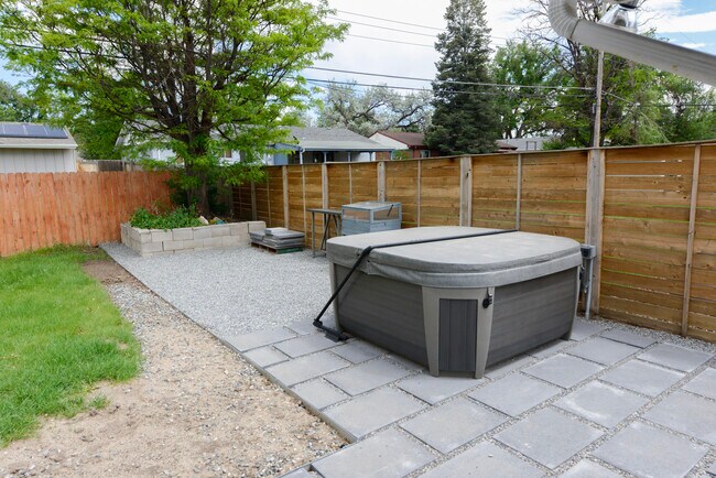 Jacuzzi in newly renovated backyard - 932 S Holly St