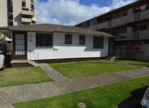 Building Photo - McCully/Moiliili/Kapiolani 1 Bed Duplex