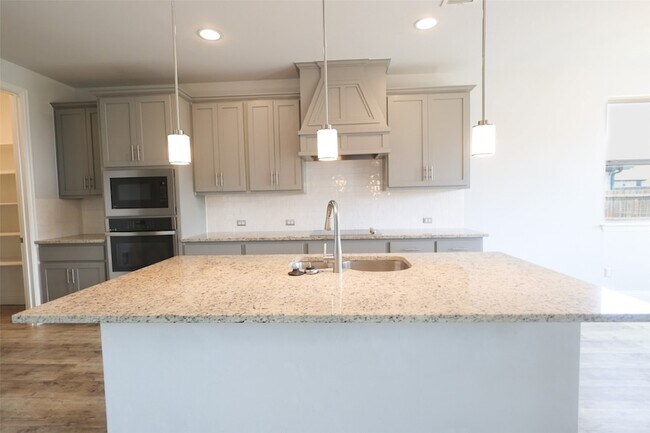 Building Photo - 317 Monument Hill Dr