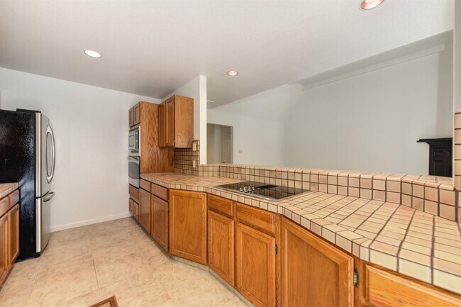 Building Photo - 3924 S St