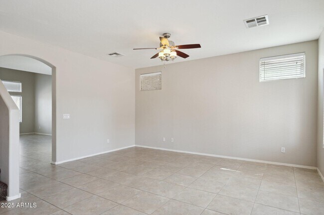Building Photo - 2711 W Jasper Butte Dr