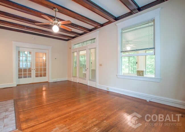 Building Photo - 867 Rosedale Rd NE