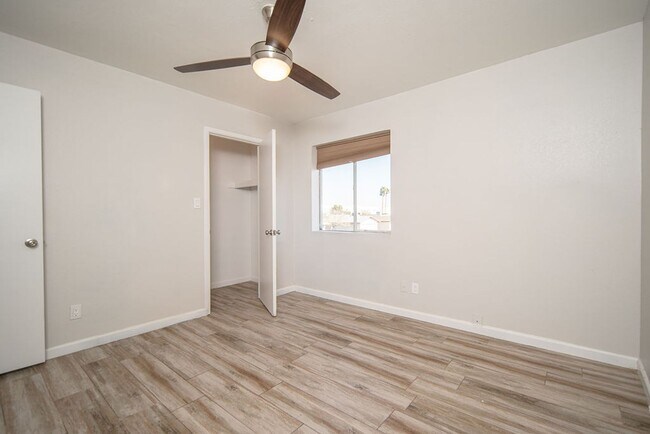 Building Photo - 808 N 95th Dr