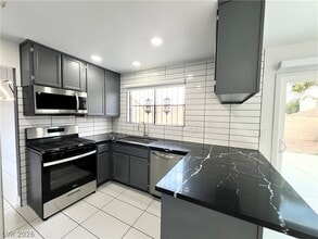 Building Photo - 4580 Allenford Dr