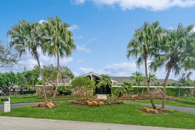 Building Photo - 15405 SW 73rd Ct