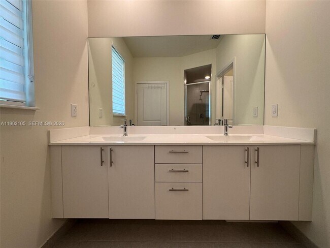 Building Photo - 8364 NW 43rd St