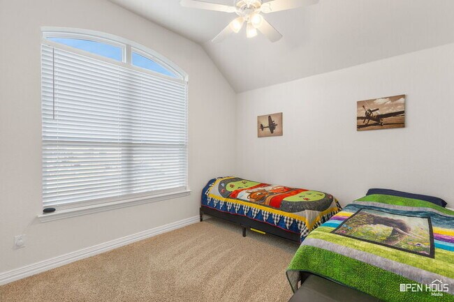 Building Photo - 5211 McSally Dr