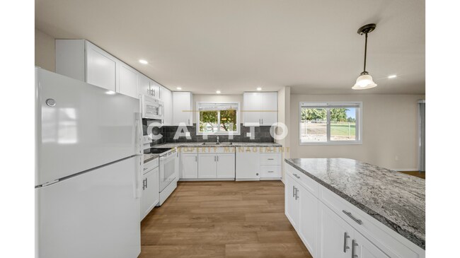 Building Photo - 6417 Congressional Dr SE