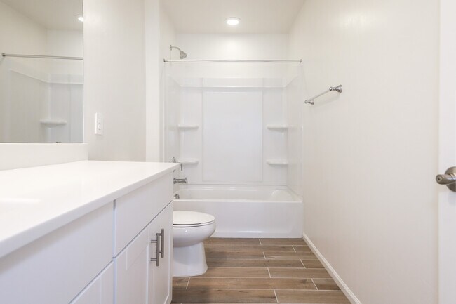 Building Photo - 7867 S Walnutview Dr
