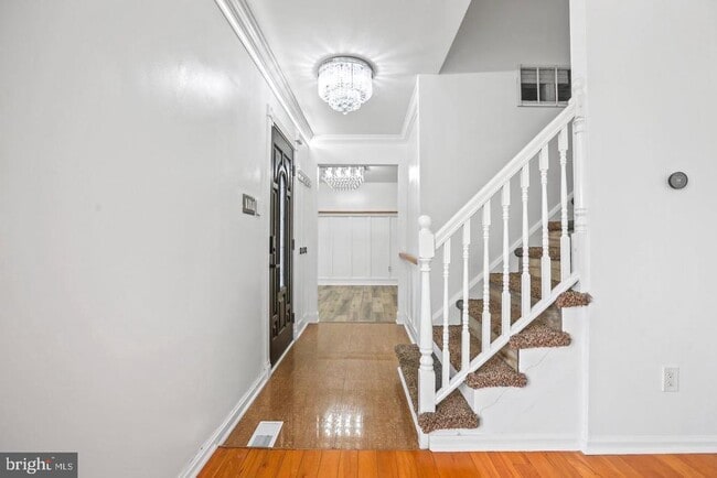 Building Photo - 7710 Greenbrier Rd