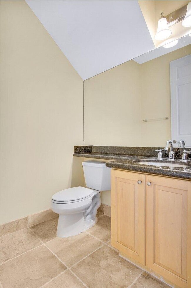 Building Photo - 1383 Piazza Pitti