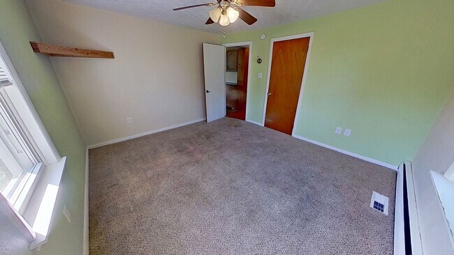 Building Photo - Single Family Home