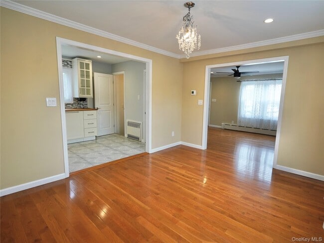 Building Photo - 5 Ashwood Rd