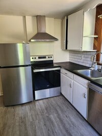 Building Photo - 107 Cumpstone Dr