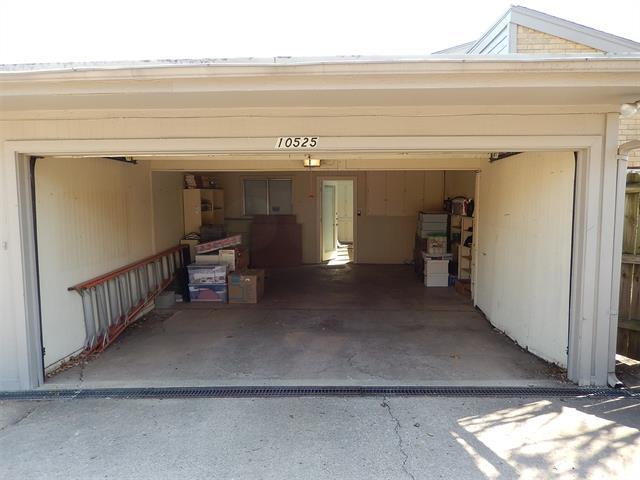 Building Photo - 10525 Boedeker St