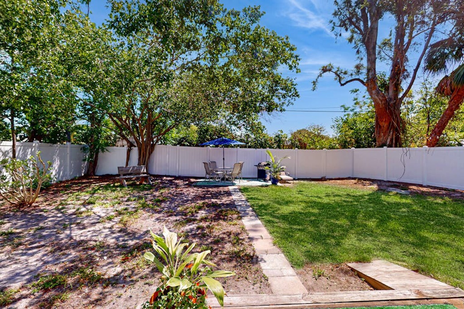 Building Photo - 4810 Winchester Dr