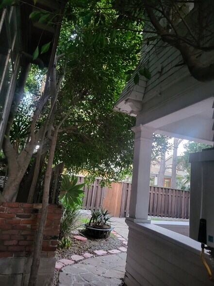 Building Photo - 49 Dudley Ave