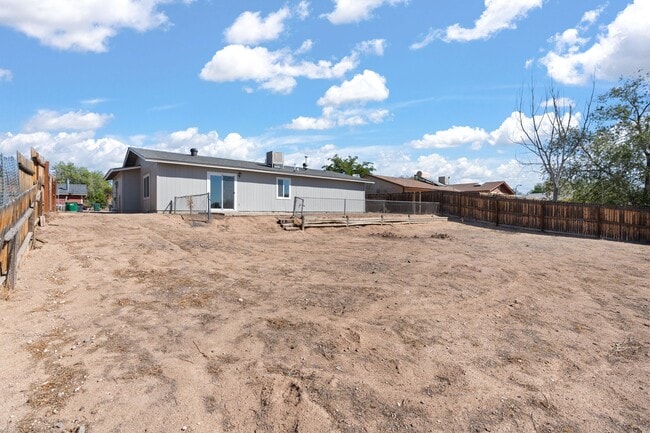 Building Photo - 1730 Arlene Rd SE