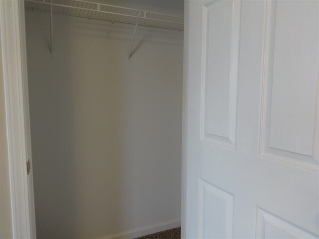 Building Photo - 518 Arrowhead Dr