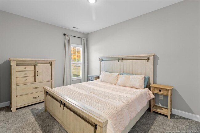 Building Photo - 101 E 6th Ave