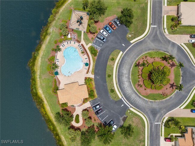 Building Photo - 2059 Willow Branch Dr