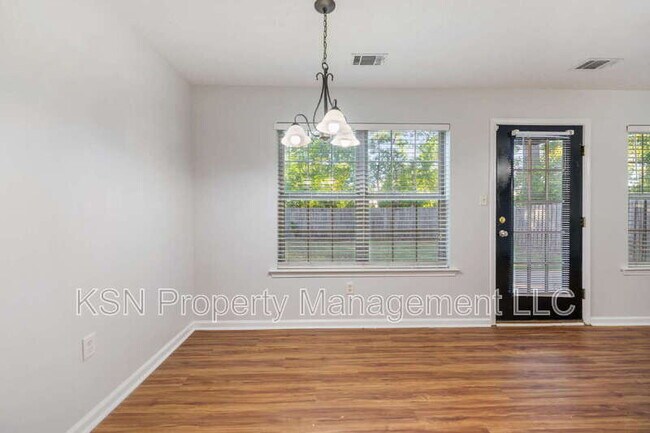 Building Photo - 123 Salt Landing Cir