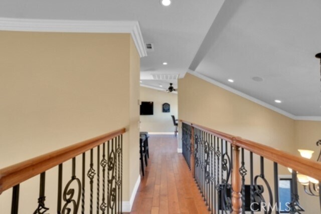 Building Photo - 1044 S Burlwood Dr