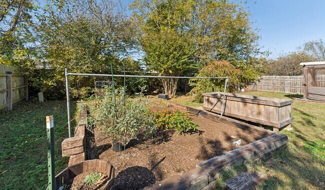 Building Photo - 330 S 164th E Pl