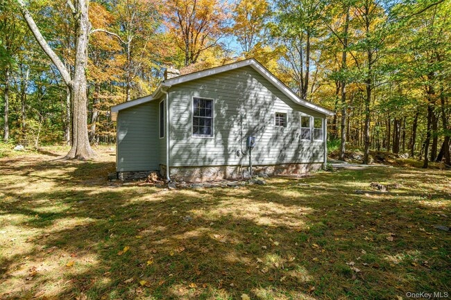 Building Photo - 107 Meads Farm Rd