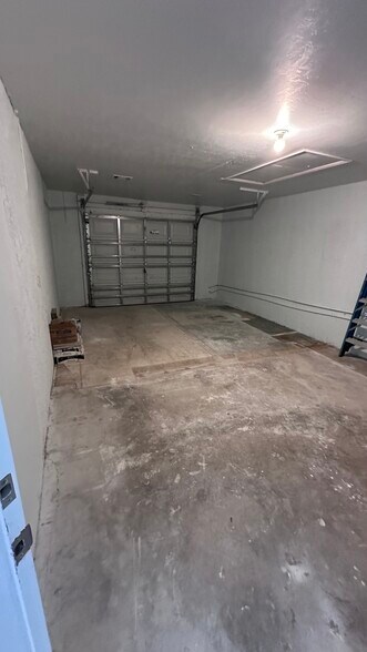 Building Photo - 1326 SE 8th Pl